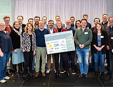 Persfoto ondertekening