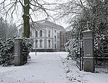 villa gemeentehuis sneeuw